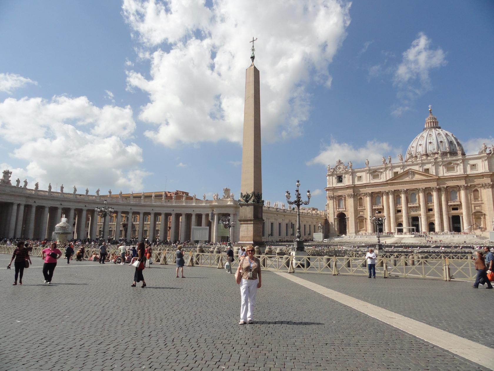 Рим площадь святого