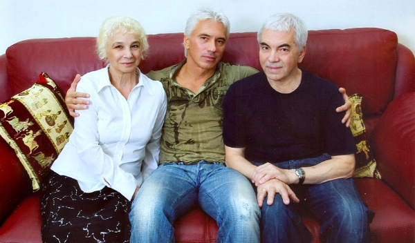 Дмитрий Хворостовский с родителями
